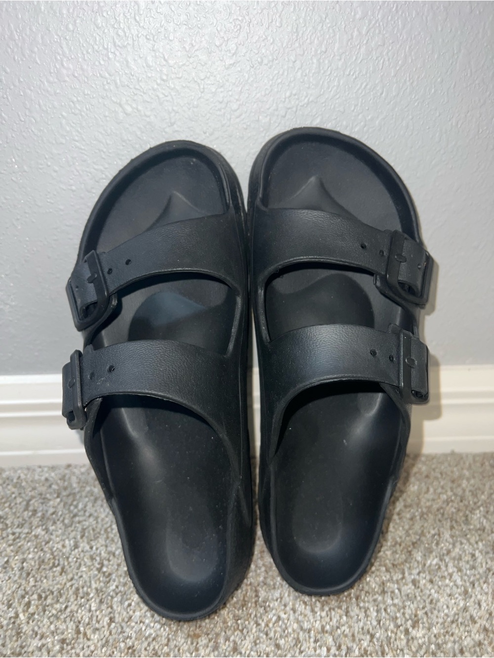 Women’s Black Dual-Strap Comfort Sandals Size 7